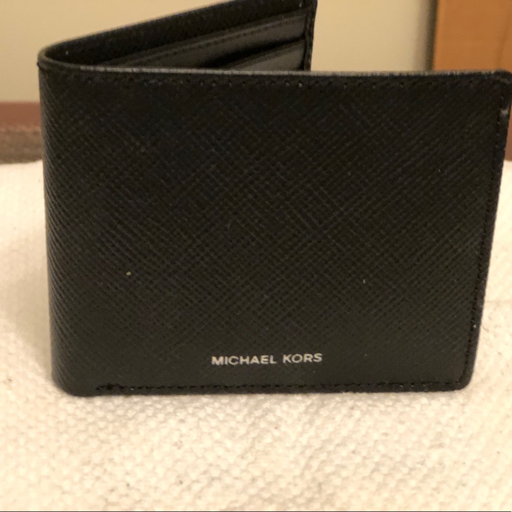 MICHAEL KORS FOLD WALLET